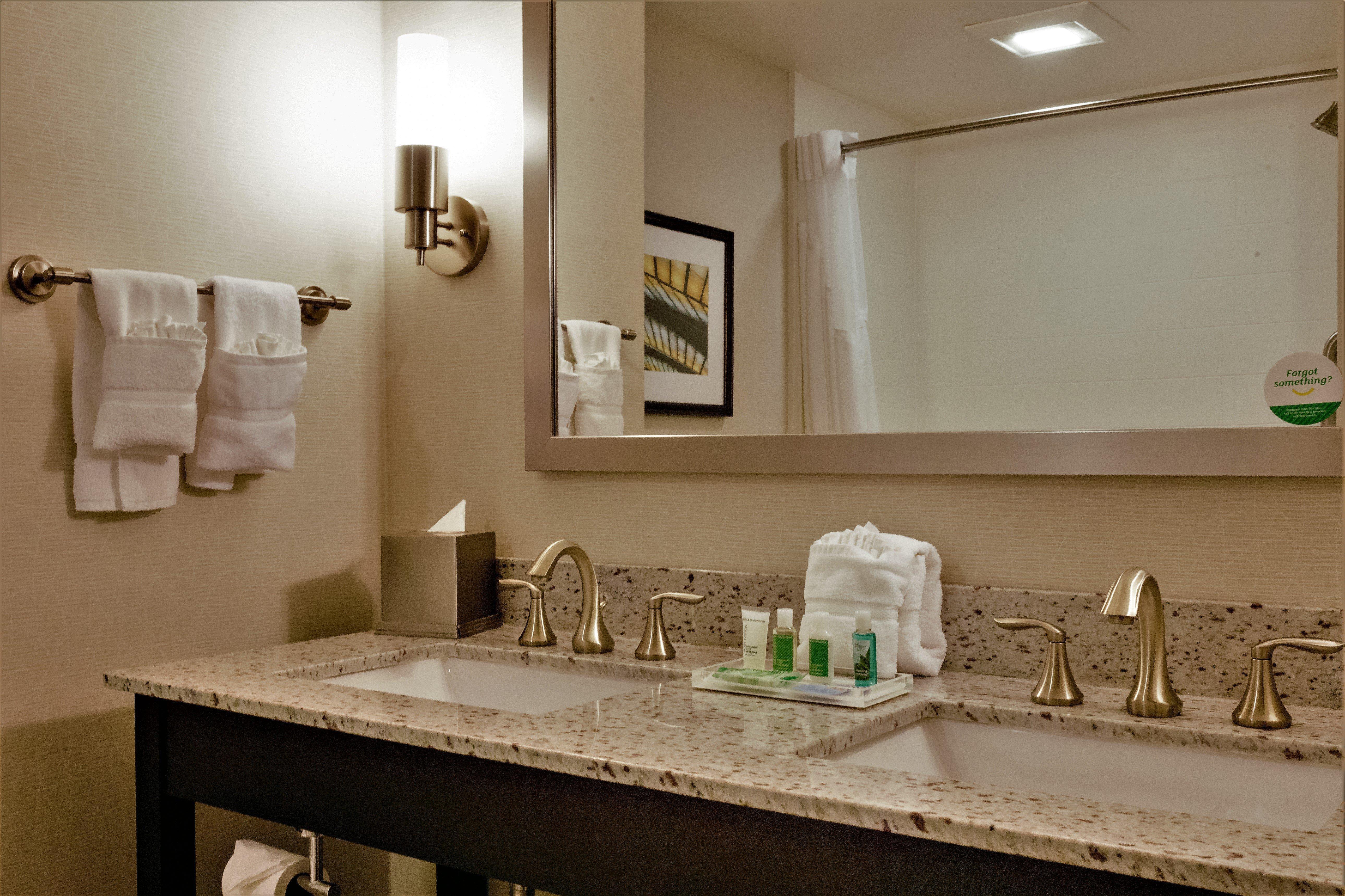 Holiday Inn And Suites East Peoria By Ihg Ngoại thất bức ảnh