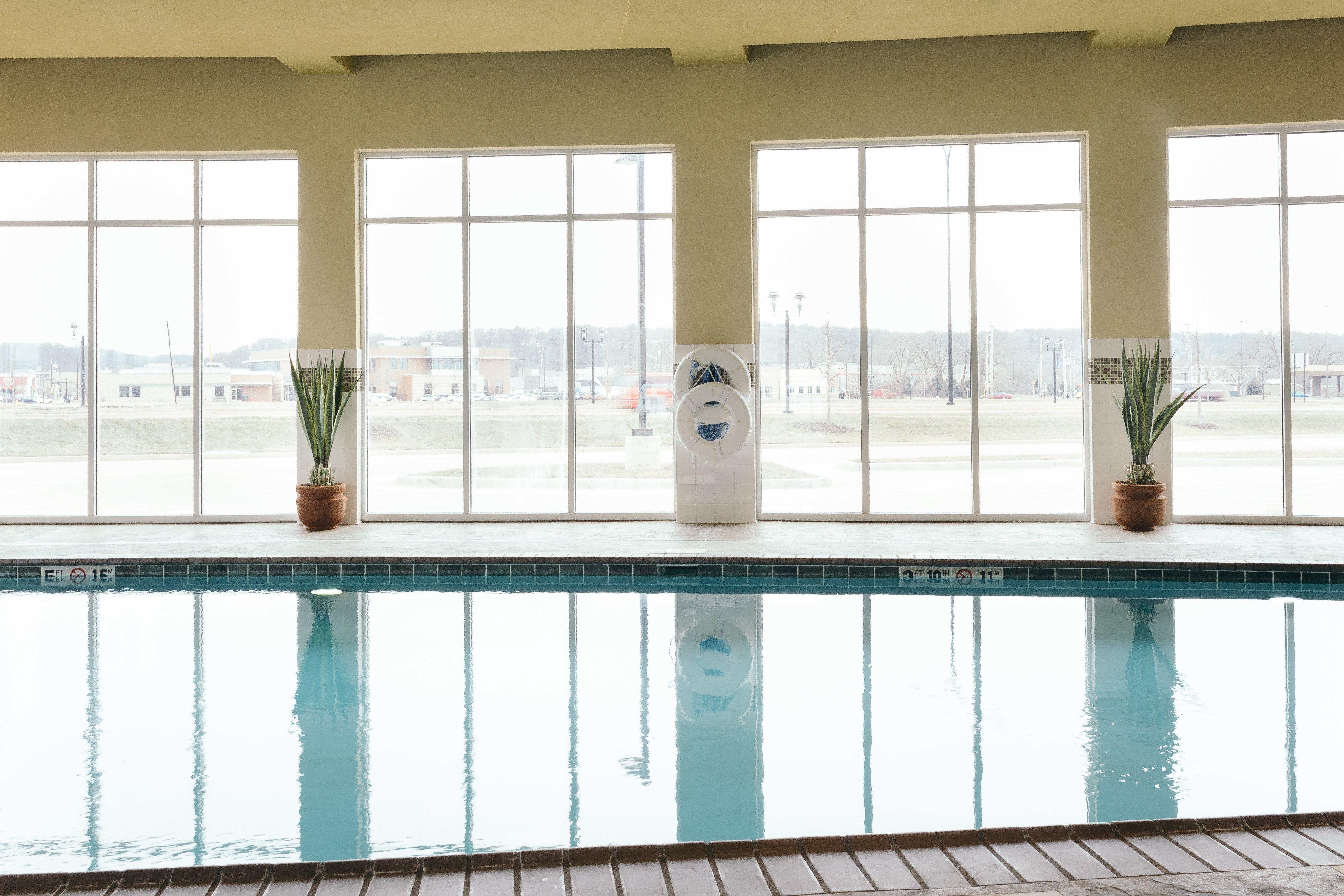 Holiday Inn And Suites East Peoria By Ihg Ngoại thất bức ảnh