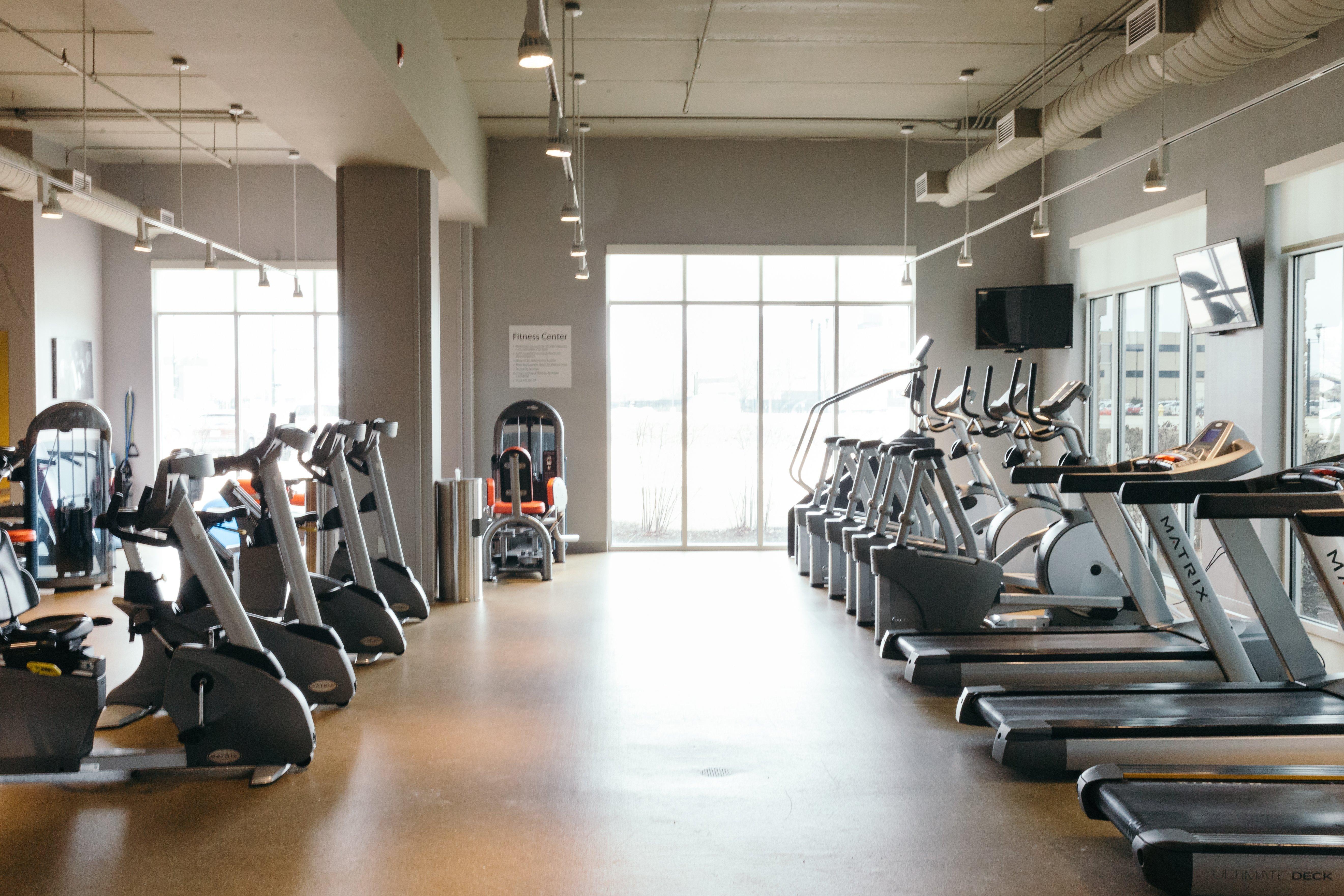 Holiday Inn And Suites East Peoria By Ihg Ngoại thất bức ảnh